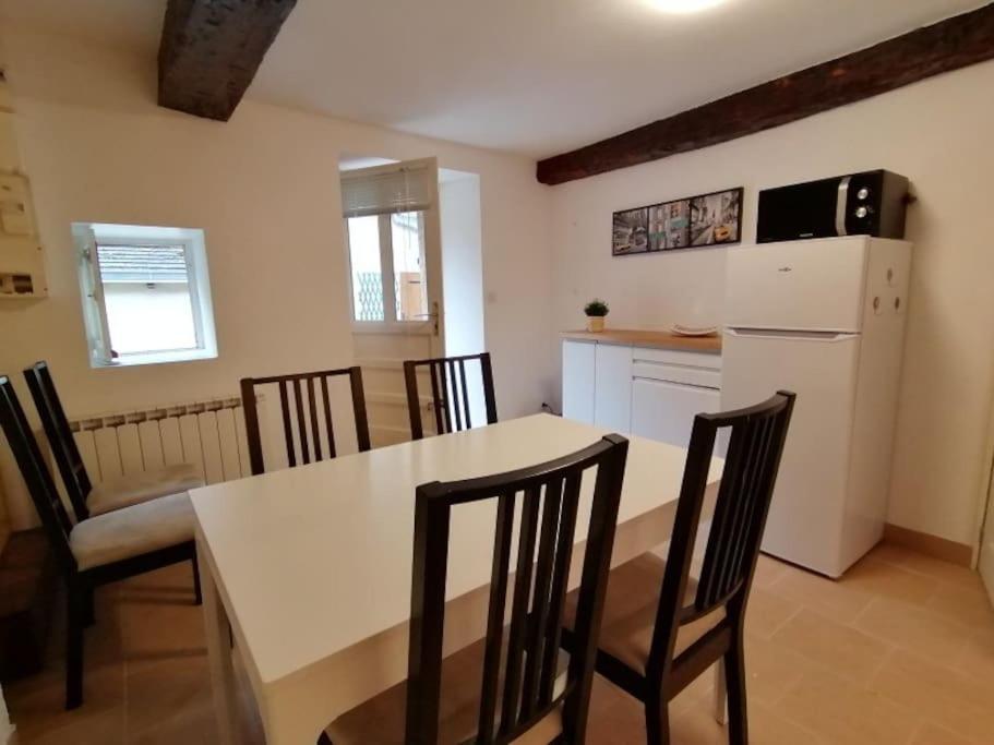 Le Blanc, Agreable Maison De Centre Ville Exterior photo