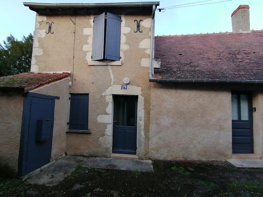 Le Blanc, Agreable Maison De Centre Ville Exterior photo