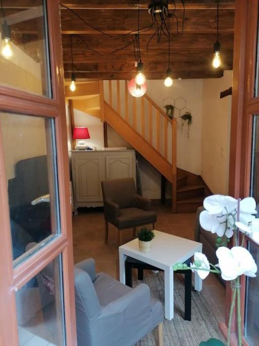 Le Blanc, Agreable Maison De Centre Ville Exterior photo
